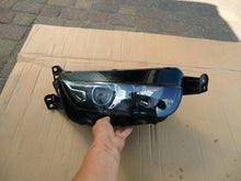 Laden Sie das Bild in den Galerie-Viewer, Frontscheinwerfer Citroën C4 Grand Picasso Rechts Scheinwerfer Headlight