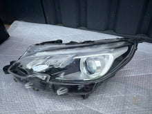Laden Sie das Bild in den Galerie-Viewer, Frontscheinwerfer Peugeot 2008 I 9814749080 Links Scheinwerfer Headlight