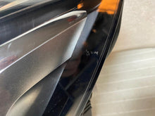 Laden Sie das Bild in den Galerie-Viewer, Frontscheinwerfer Mercedes-Benz W176 A1769068900 Full LED Links Headlight SCH6730969271il