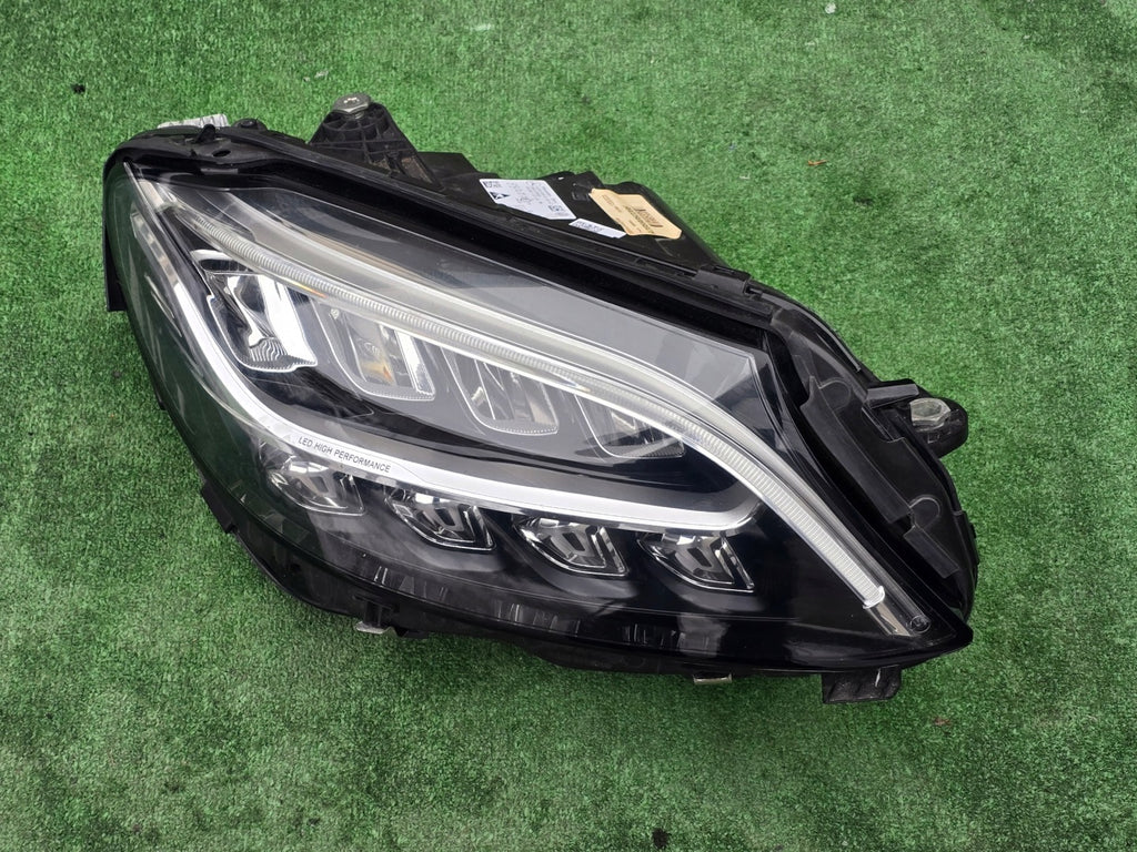 Frontscheinwerfer Mercedes-Benz W205 A2059062206KZ Rechts Scheinwerfer Headlight SCH9241514800ig