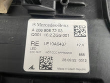 Laden Sie das Bild in den Galerie-Viewer, Frontscheinwerfer Mercedes-Benz W206 A2069067203 LED Rechts Headlight SCH7071713652ht