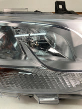 Laden Sie das Bild in den Galerie-Viewer, Frontscheinwerfer Mercedes-Benz Sprinter A9109060100 Rechts Headlight