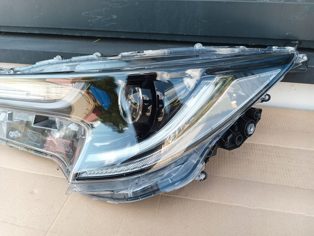 Frontscheinwerfer Toyota Corolla 81150-02S70 LED Ein Stück (Rechts oder Links)