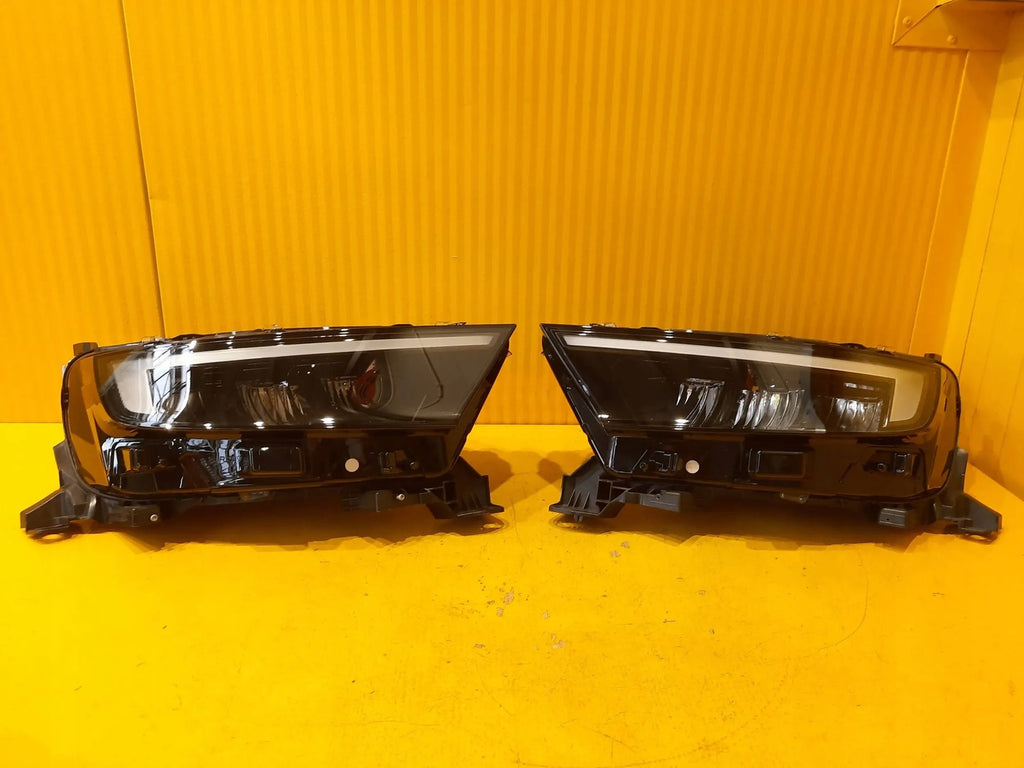 Frontscheinwerfer Opel Mokka 9834008280 368158932 LED Rechts oder Links