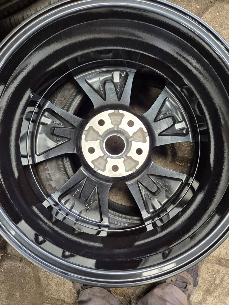 1x Alufelge 17 Zoll 6.5" 5x114.3 45ET Glanz Graphit N867015 Mg Leaf Rim Wheel FEL6939331892ob