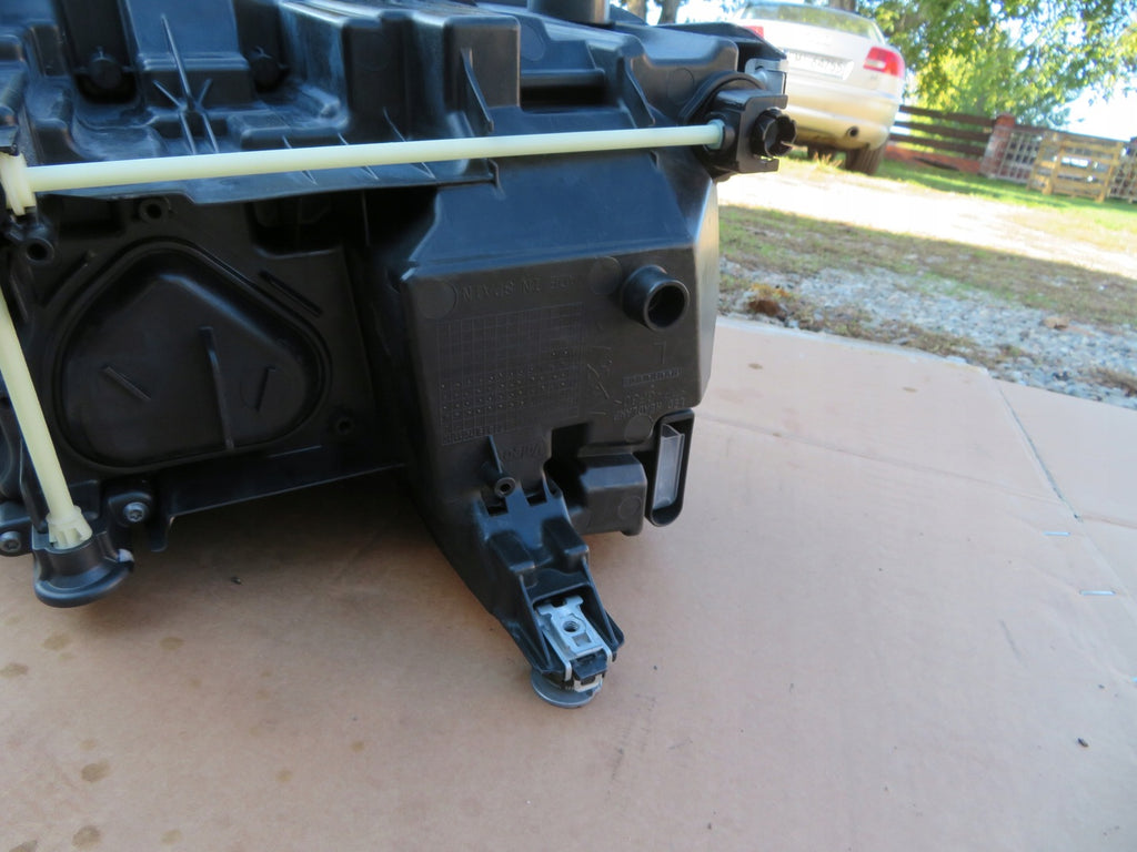 Frontscheinwerfer Audi E-Tron 89A941033D LED Ein Stück (Rechts oder Links)