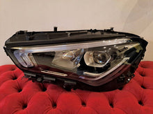 Laden Sie das Bild in den Galerie-Viewer, Frontscheinwerfer Mercedes-Benz Cla X118 C118 A1189062500 Links Headlight SCH1564498178ah