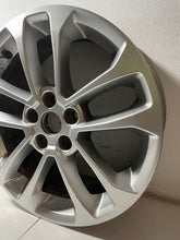 Load image into Gallery viewer, 1x Alufelge 17 Zoll 7.0" 5x108 50ET Glanz Silber LJ6C-A2A Ford Kuga Rim Wheel FEL3947725231ur