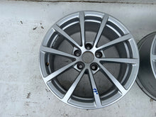 Load image into Gallery viewer, 1x Alufelge 17 Zoll 7.5&quot; 5x112 36ET Silber 4K0601025 Audi A5 A4 Rim Wheel