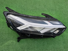 Load image into Gallery viewer, Frontscheinwerfer Dacia Sandero III 260107920R Full LED Rechts Headlight SCH3984150306sn