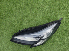 Load image into Gallery viewer, Frontscheinwerfer Opel Corsa E 39108222 Links Scheinwerfer Headlight SCH5265083433pv