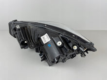 Laden Sie das Bild in den Galerie-Viewer, Frontscheinwerfer BMW Active Tourer F45 F46 5A017B2 Full LED Rechts Headlight SCH9829802100is