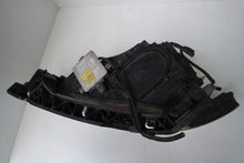 Laden Sie das Bild in den Galerie-Viewer, Frontscheinwerfer Honda Fr-V Frv P4806R Rechts Scheinwerfer Headlight