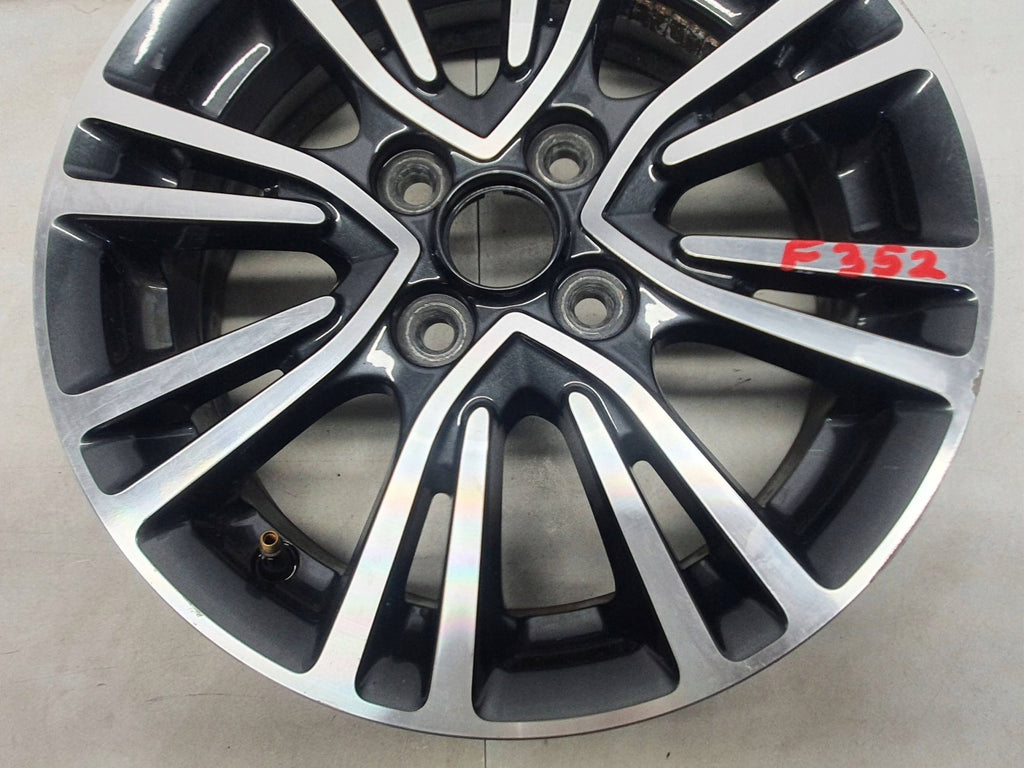 1x Alufelge 15 Zoll 5.0" 4x100 46ET 4250D418 Mitsubishi Space Star Rim Wheel FEL8067981831lx
