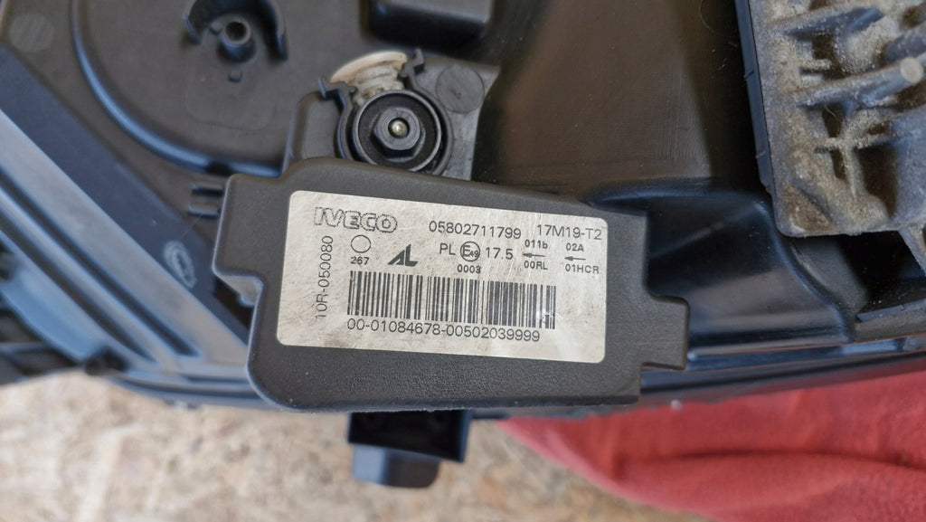 Frontscheinwerfer Iveco Daily IV 05D22-T2 05802711799 LED Rechts Headlight SCH8057414710gt