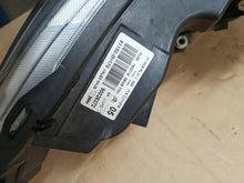 Laden Sie das Bild in den Galerie-Viewer, Frontscheinwerfer Citroën C1 II 90026272 81150-0H170 Links Headlight SCH2376909444ti