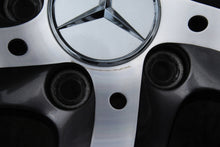 Laden Sie das Bild in den Galerie-Viewer, 4x Alufelge 18 Zoll 8.0" 5x112 43ET Glanz Schwarz A2134013200 Mercedes-Benz W213 FEL3155337267ml