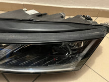Laden Sie das Bild in den Galerie-Viewer, Frontscheinwerfer Skoda Octavia IV 5E4941015A Links Scheinwerfer Headlight SCH8302477565iw