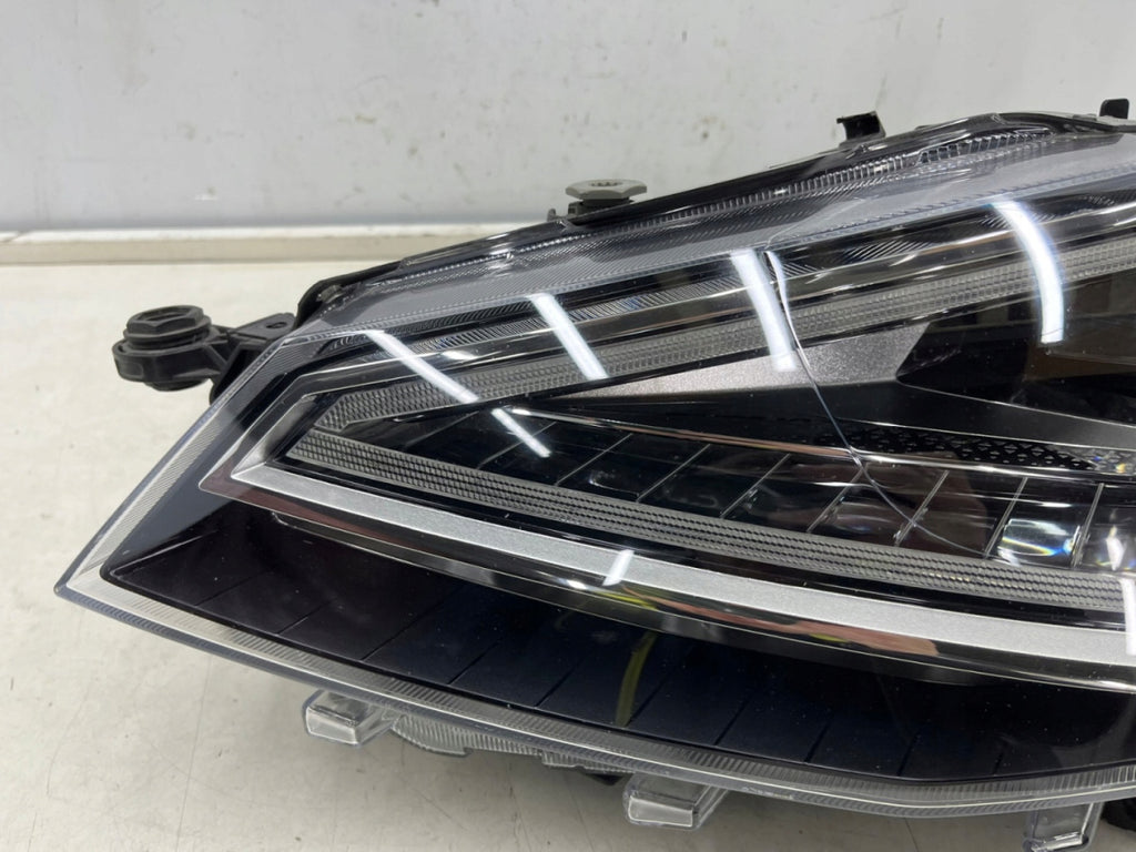 Frontscheinwerfer Seat Ibiza I V 6F1941008E Ein Stück (Rechts oder Links) SCH3158464683fw