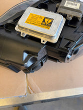 Load image into Gallery viewer, Frontscheinwerfer BMW E60 E61 7189312 70446711 Xenon Links Headlight SCH8900151284st