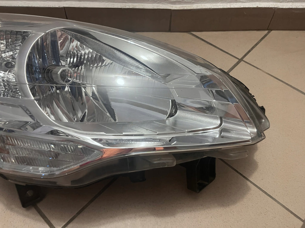 Frontscheinwerfer Citroën Berlingo C-Crosser Partner 89318045 Xenon Rechts