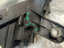 Laden Sie das Bild in den Galerie-Viewer, Frontscheinwerfer Opel Combo 520868580E Links Scheinwerfer Headlight SCH8082872010zf