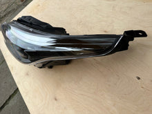 Load image into Gallery viewer, Frontscheinwerfer Kia Xceed J792112010 J7921-61550 Full LED Links Headlight