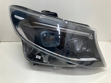 Laden Sie das Bild in den Galerie-Viewer, Frontscheinwerfer Mercedes-Benz W447 A4479068001 Rechts Scheinwerfer Headlight