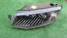 Laden Sie das Bild in den Galerie-Viewer, Frontscheinwerfer Skoda Octavia III 5E1941015B Bi-Xenon Links Headlight SCH8794731114vs