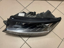 Load image into Gallery viewer, Frontscheinwerfer Skoda Fabia III 6V1941015F Links Scheinwerfer Headlight