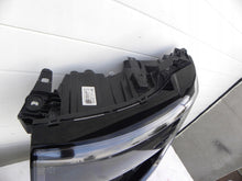 Laden Sie das Bild in den Galerie-Viewer, Frontscheinwerfer Renault Master I 260609073 Links Scheinwerfer Headlight SCH1637240016mz