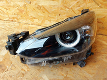 Laden Sie das Bild in den Galerie-Viewer, Frontscheinwerfer Mazda III D43N51040 LED Ein Stück (Rechts oder Links)