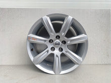 Laden Sie das Bild in den Galerie-Viewer, 1x Alufelge 17 Zoll 8.0" 5x108 42ET Glanz Silber 31362838 Volvo S90 V90 FEL3968918377zh