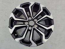 Load image into Gallery viewer, 1x Alufelge 17 Zoll 7.0" 5x114.3 50ET 42611-0DK70 Toyota Yaris Cross Rim Wheel FEL2735264175vz