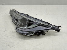 Load image into Gallery viewer, Frontscheinwerfer Toyota Corolla 81150-02S70 Full LED Links Headlight SCH2483228202ce