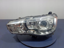 Laden Sie das Bild in den Galerie-Viewer, Frontscheinwerfer Mitsubishi Outlander II 996066-P8597 Links Headlight SCH8522848446je
