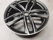 Laden Sie das Bild in den Galerie-Viewer, 1x Alufelge 20 Zoll 8.5&quot; 5x112 43ET 4G9601025 Audi A6 C7 Rim Wheel