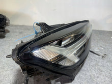 Laden Sie das Bild in den Galerie-Viewer, Frontscheinwerfer Volvo V60 II S60 III 22025902 00186647 Rechts Headlight SCH3259474634qs