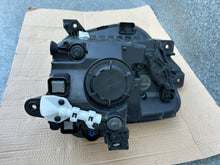 Load image into Gallery viewer, Frontscheinwerfer Hyundai Tucson N792112010 Links Scheinwerfer Headlight SCH7316699514gf