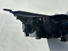 Laden Sie das Bild in den Galerie-Viewer, Frontscheinwerfer Hyundai I30 III 92101G4020 Links Scheinwerfer Headlight SCH7211651524ek