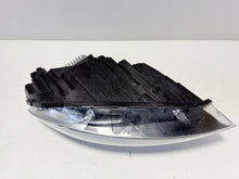 Laden Sie das Bild in den Galerie-Viewer, Frontscheinwerfer Volvo V40 31677022 Links Scheinwerfer Headlight SCH9238620024sj