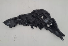 Load image into Gallery viewer, Frontscheinwerfer Toyota Corolla Hatchback 81150-02S70 LED Links Headlight SCH8881853852bc