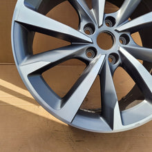 Laden Sie das Bild in den Galerie-Viewer, 1x Alufelge 18 Zoll 7.5" 5x112 5FA601025E Seat Leon Rim Wheel FEL7777965546sy
