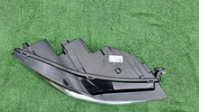 Laden Sie das Bild in den Galerie-Viewer, Frontscheinwerfer Jaguar J9D3-13W029-H Rechts Scheinwerfer Headlight SCH9313451257mi
