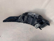 Laden Sie das Bild in den Galerie-Viewer, Frontscheinwerfer Land Rover Range I Discovery V L462 89913744 LED FALSE SCH5355330059nk