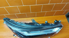 Load image into Gallery viewer, Frontscheinwerfer Toyota V 42-113 LED Rechts Scheinwerfer Headlight SCH1188121348uu