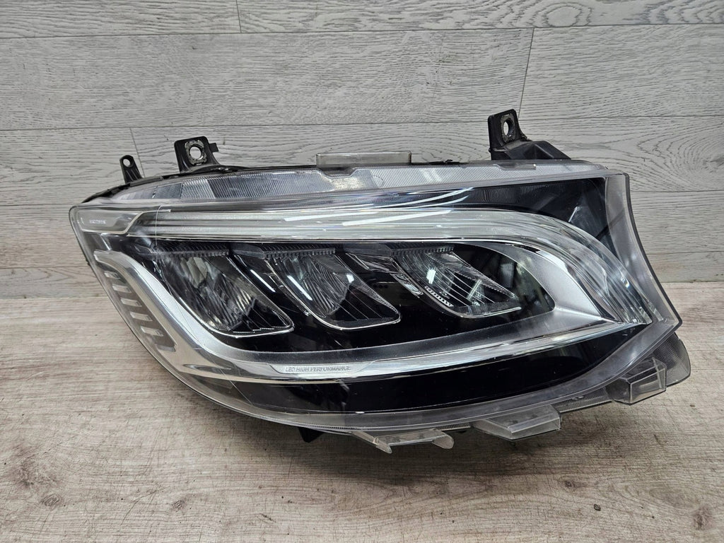 Frontscheinwerfer Mercedes-Benz Sprinter A9109065800 LED Rechts Headlight SCH2624415601xy