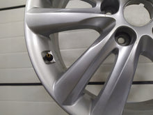 Load image into Gallery viewer, 1x Alufelge 18 Zoll 6.5&quot; 5x114.3 48ET Glanz Silber 52910-2S310 Hyundai Tucson