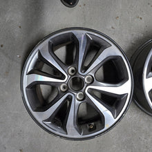 Load image into Gallery viewer, 1x Alufelge 16 Zoll 6.0" 4x100 47ET 52910-B8800 Hyundai I10 Rim Wheel FEL1773511626ro