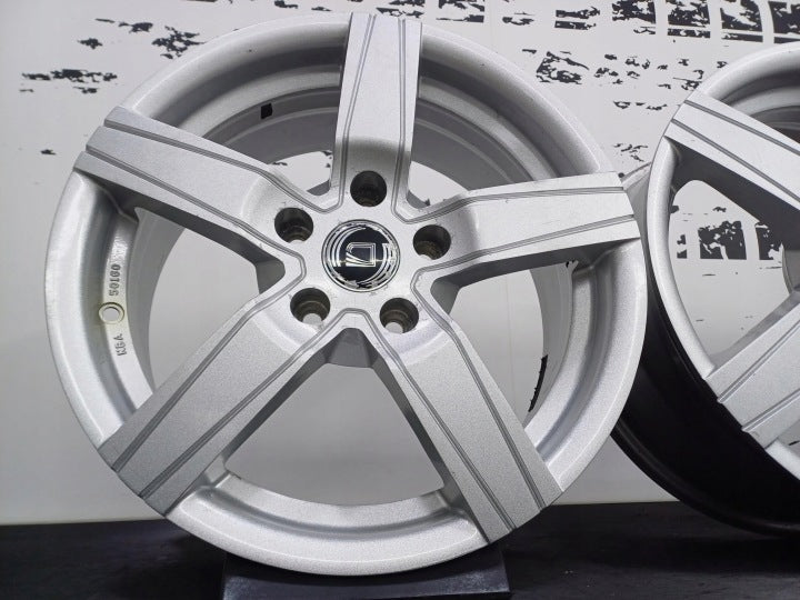 4x Alufelge 16 Zoll 6.5" 5x112 45ET D166555211 VW Beetle Touran Golf I Caddy FEL3823935848js